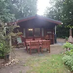 H8 Parque de Campismo *