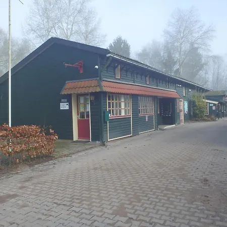 مكان تخييم H8 *