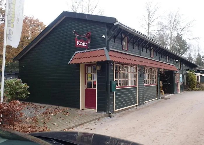 H8 مكان تخييم